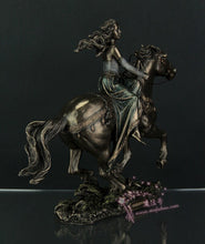 將圖片載入圖庫檢視器 凯尔特月亮女神Rhiannon骑马铜像
