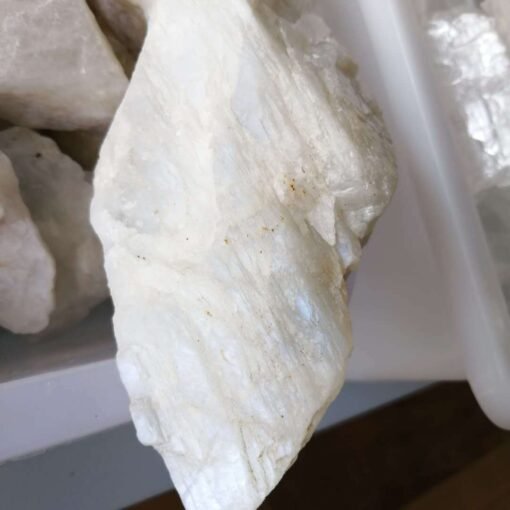 能量水晶正品~天然白月光原石 原矿物矿石 蓝色光体各种饰品摆件雕刻料：圖片 3