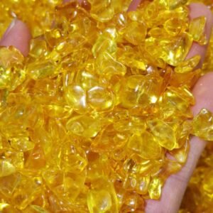 能量晶石收藏~加色黄水晶碎石 家庭装饰品 供佛消磁石100克