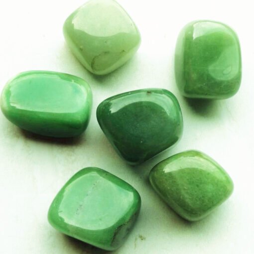 能量晶石收藏~天然绿东陵打磨大颗粒 水晶碎石鱼缸花盆装饰脉轮石