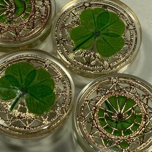 进口 真正的四叶三叶草好运口袋令牌，保存，1.25 ”，包括金属装饰品 (月亮的魔法圈)：圖片 6