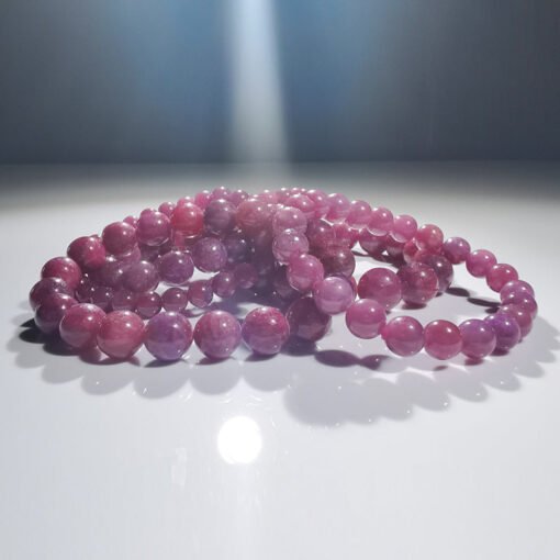 能量水晶正品~天然红宝石手链无优化烤色红刚玉男女手串一图一物水晶能量疗愈石：圖片 4