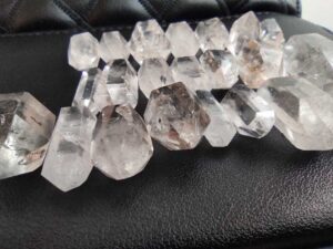 新款直供自然闪灵钻赫尔激萌【萨满王国】现货闪灵钻 仪式工具